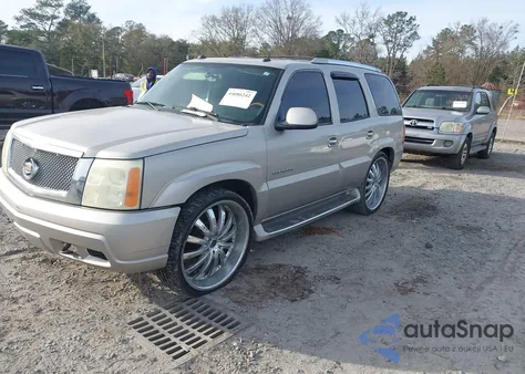 2004 Cadillac Escalade Standard z USA, uszkodzony, nr VIN 1GYEC63T64R311577